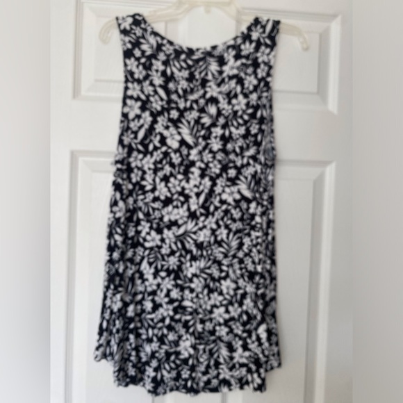 Junior Top - Picture 3 of 3